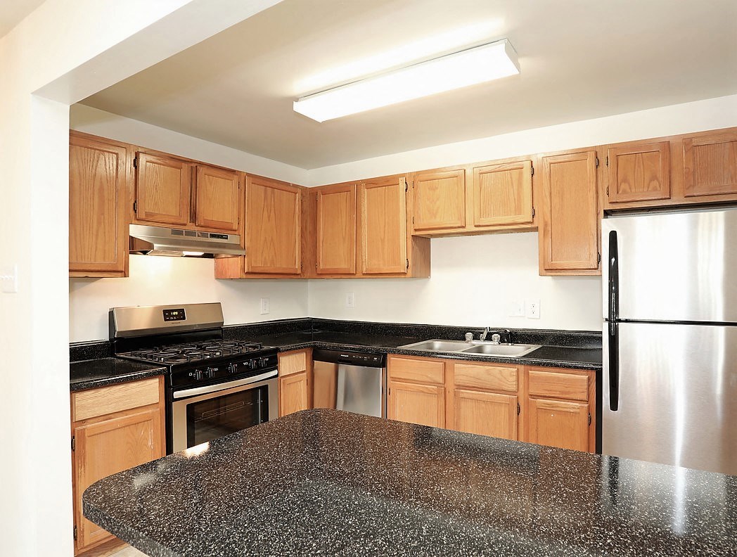 Shenandoah Station Apartments in Triangle, VA